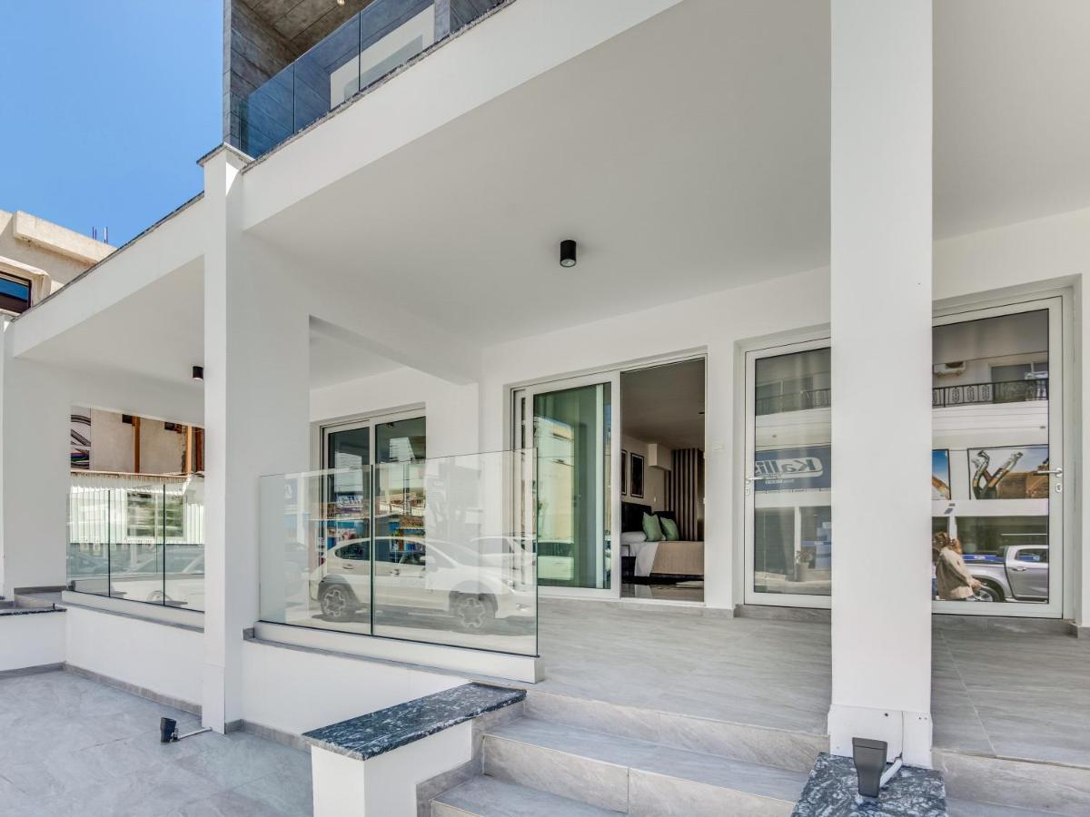 Sanders Crystal Larnaka Exterior foto